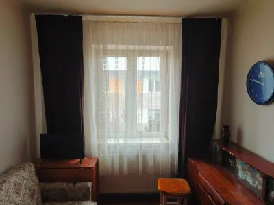 Apartament 2 camere decomandat etajul 2 Tractorul - foto 1