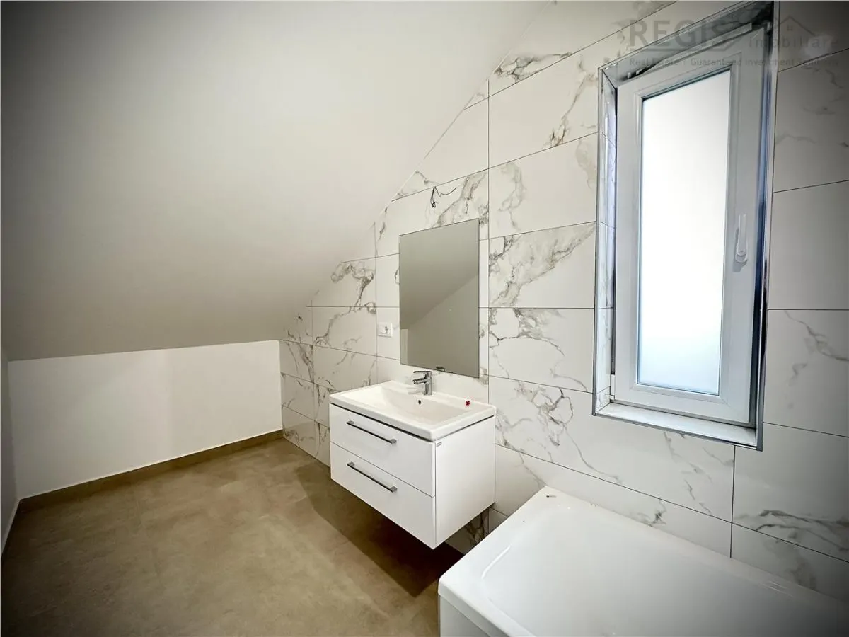 2 camere 96 mp, 2 bai, vedere spectaculoasa â€“ Rasnov - foto 15