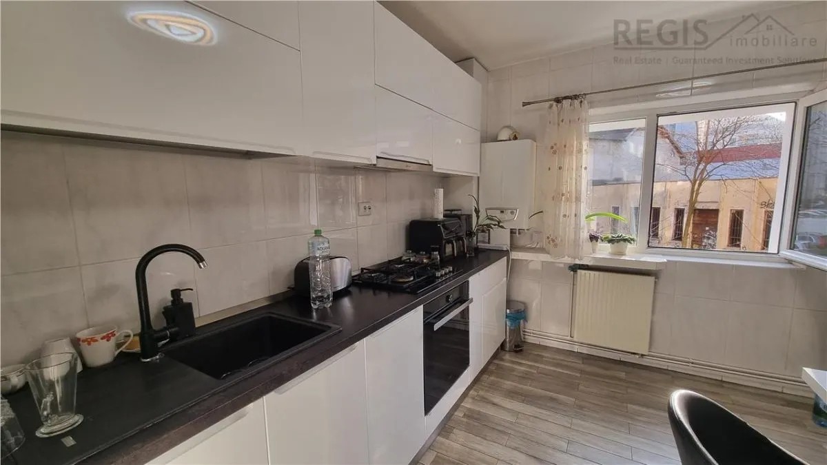 Apartament de 3 camere zona Carpatilor - foto 8