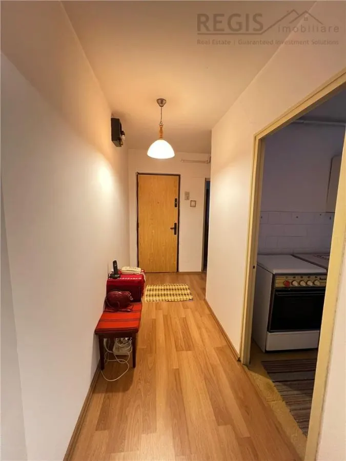 Vanzare apartament 2 camere - Astra, strada Cocorului - foto 21