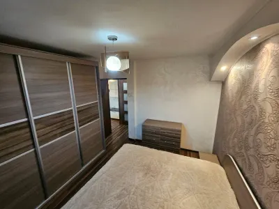 Vanzare apartament 3 camere superb | Calea Vacaresti | metrou Timpuri Noi | bloc 1986 reabilitat | stradal | 2 bai | renovat | amenajat | - foto 2