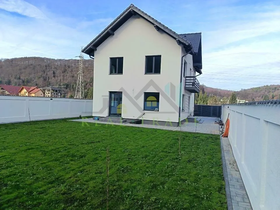 Casa noua 4 camere Bunloc, Brasov - foto 1