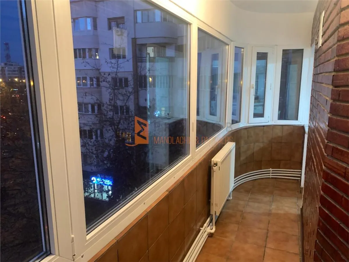 Apartament 3 camere cf 1 decomandat zona Ultracentrala - foto 6