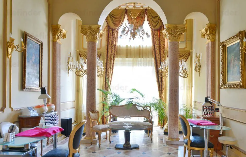 Inchiriere palat de lux 1125 mp renovat si restaurat 2009| Piata Romana - foto 1