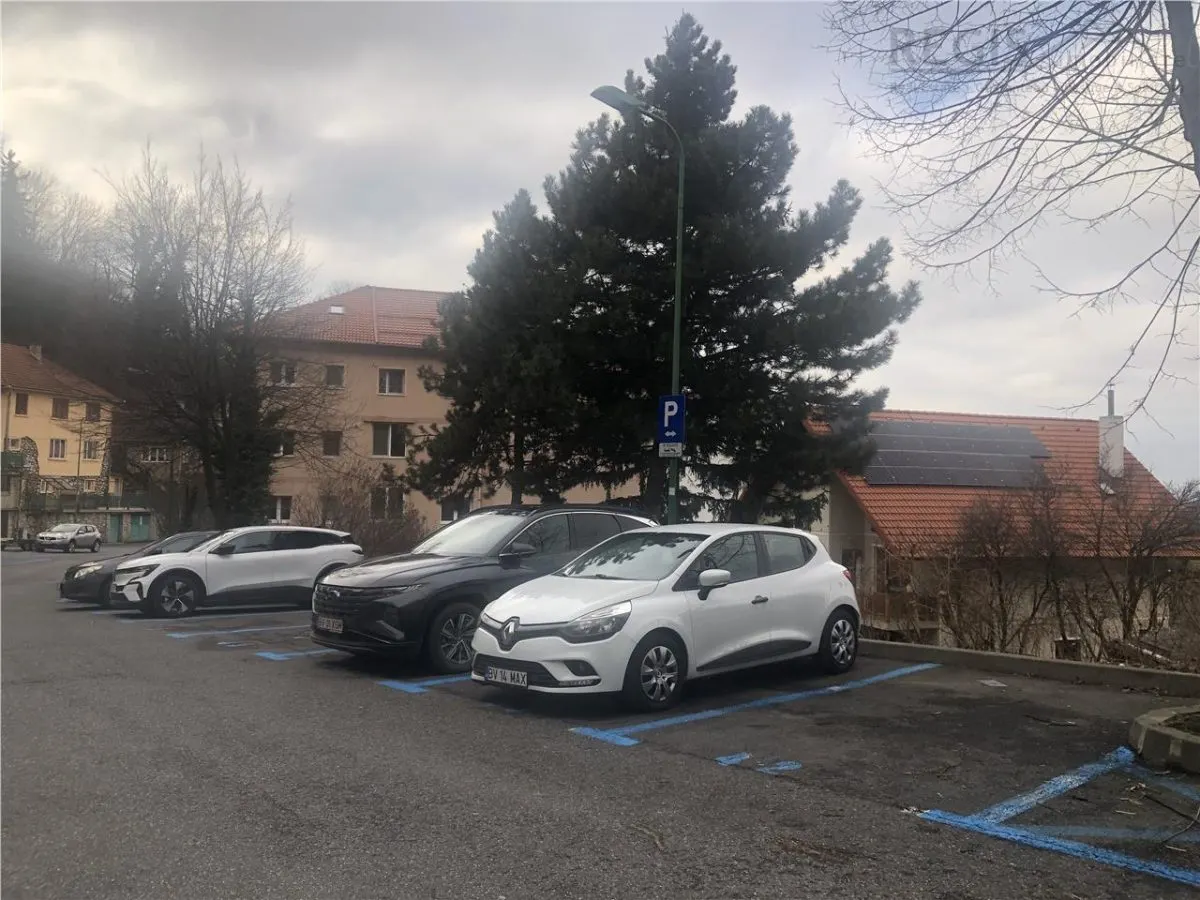 Bloc Vila Central | 3 camere la etaj intermediar cu 2 parcari - foto 19