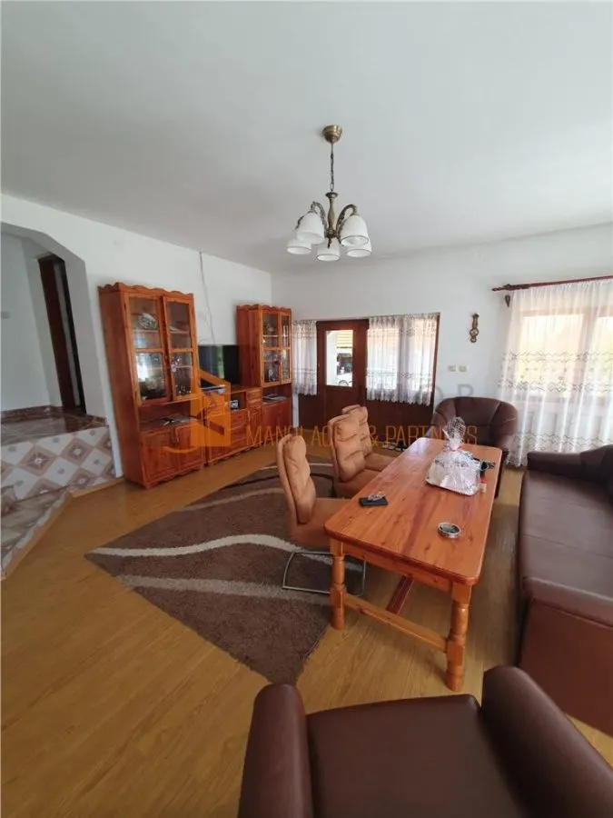 EXCLUSIVITATE! Casa cu teren zona Parscov - foto 2