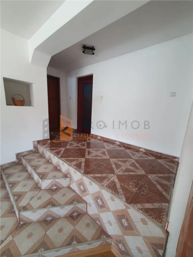 EXCLUSIVITATE! Casa cu teren zona Parscov - foto 6
