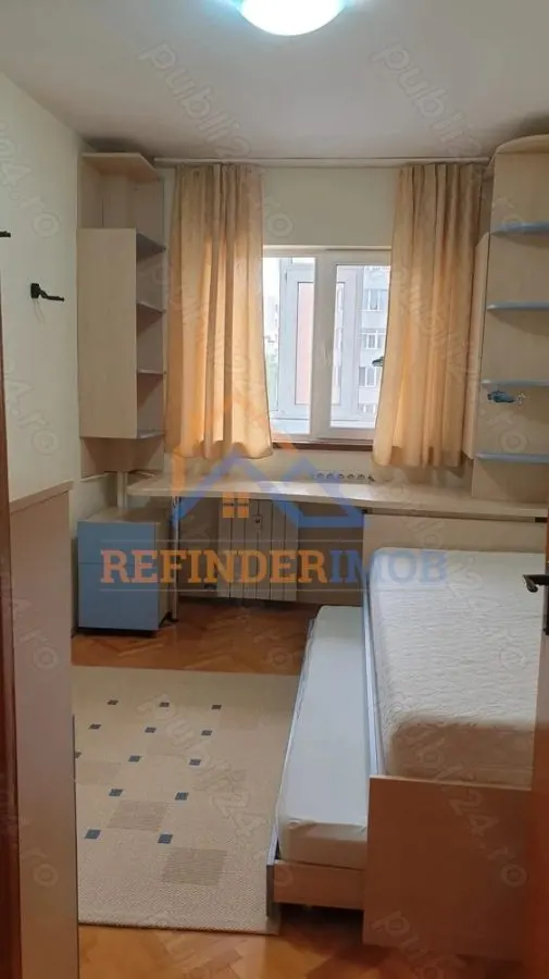 Apartament de vanzare cu 3 camere, zona Sebastian - foto 1
