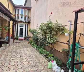 Casa 4 camere + spatiu comercial 55 mp, zona centrala - Brasov