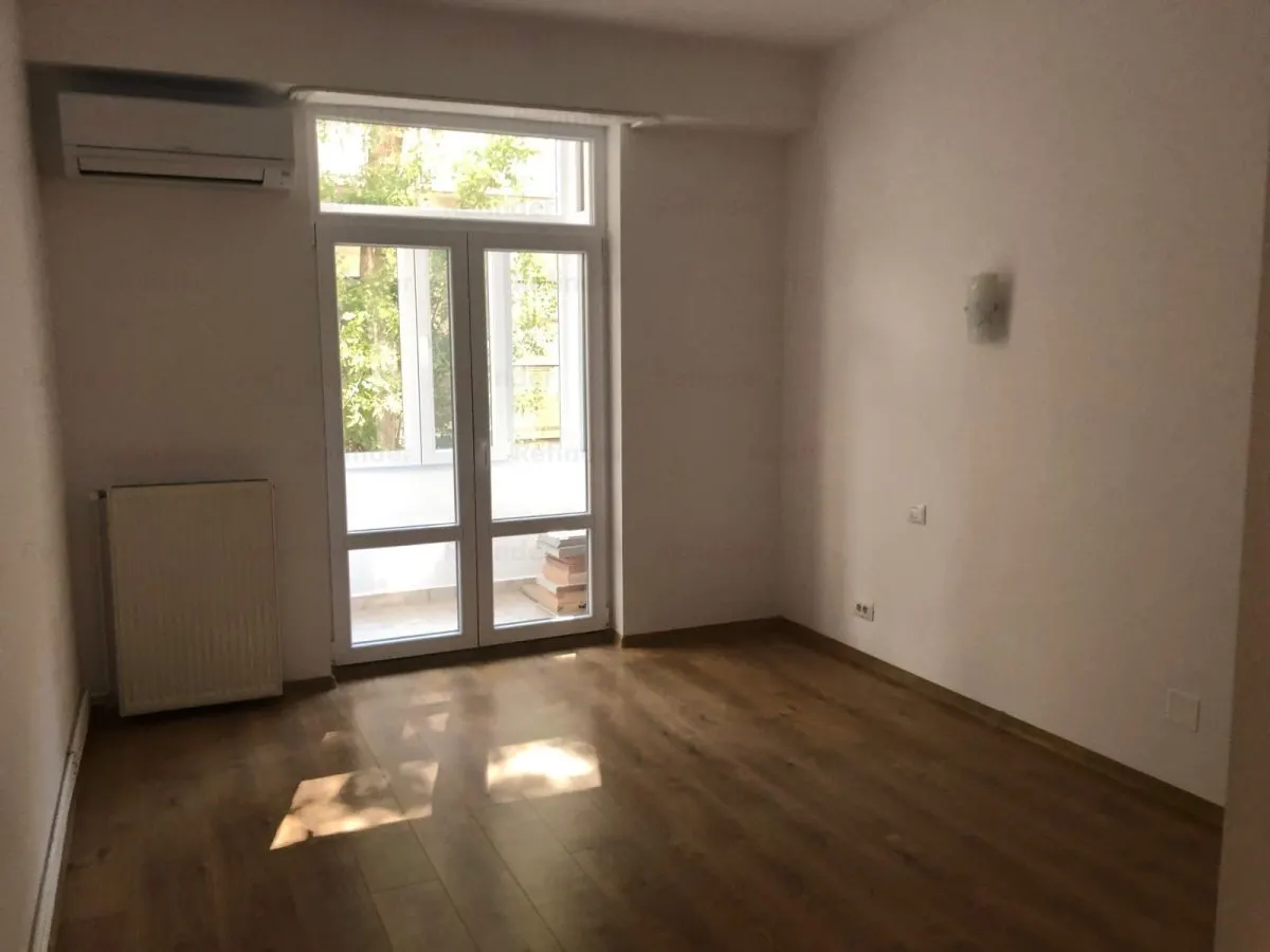 Vanzare apartament 3 camere | Piata Romana metrou | etaj 1/4 | decomandat | renovat | fara risc seismic | - foto 6