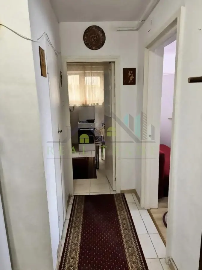 Apartament 2 camere etaj intermediar zona Noua - foto 8