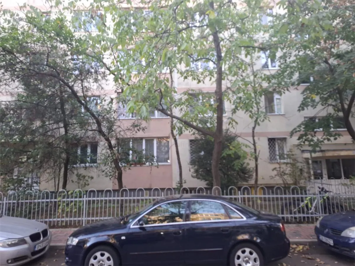 Vanzare apartament 3 camere | Titan metrou | bloc reabilitat | 67mp utili | etaj 2/4 | - foto 3