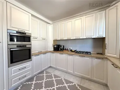 Apartament tip Penthouse, 3 camere, terasa 50mp â€“ Coresi - foto 6