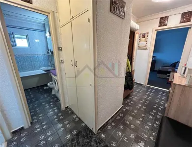 Apartament 2 camere decomandat zona Faget - foto 6