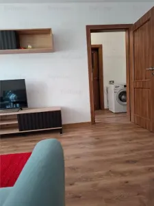 inchiriere apartament 3 camere superb | metrou 1 Decembrie | etaj 1/4 | renovat complet | mobilat si utilat | totul nou |  loc de parcare | - foto 3