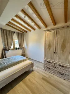 Casa de 4 camere , zona Tractorul - foto 9