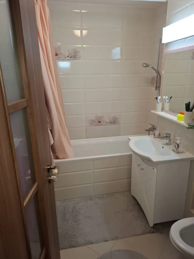 Apartament 3 camere decomandat renovat Tractorul - foto 8