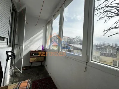 Brancoveanuâ€“ 3 camere decomandat Etaj 2  Bloc reabilitat - foto 5