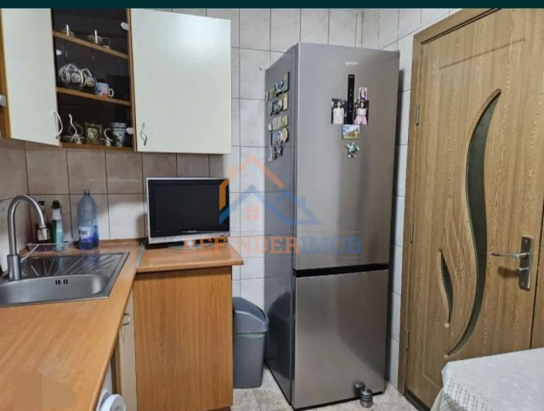 Blv. Brancoveanu 3 camerere decomadat renovat 74mp boxa si parcare - foto 7