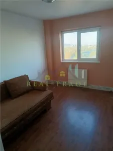 Apartament 4 camere etaj intermediar Craiter - Brasov