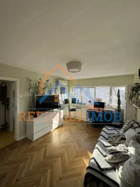 Bl.Dimitrie Cantemir 3 minute Metrou apartament 2 camere in bloc reabilitat - foto 1