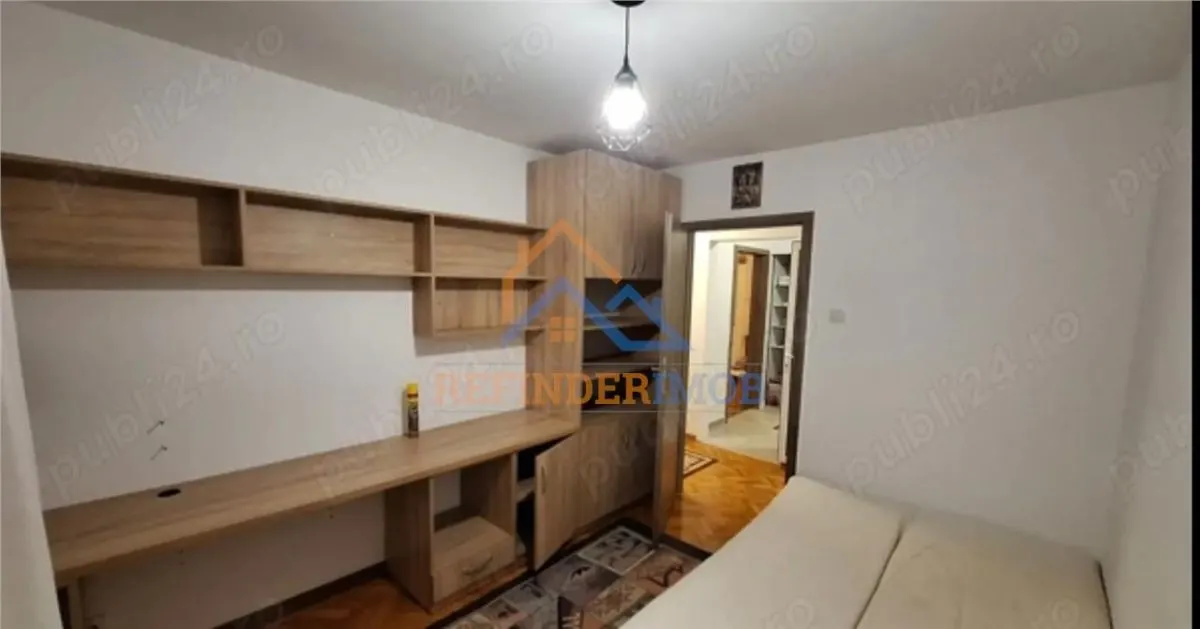 Vanzare apartament 3 camere, zona Titan - foto 1