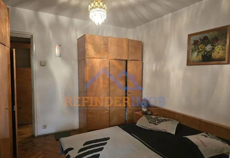 Apartament de vanzare cu 3 camere, zona Titan - foto 5