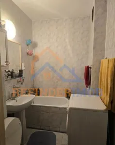 Apartament de vanzare cu 3 camere, zona Titan - foto 8