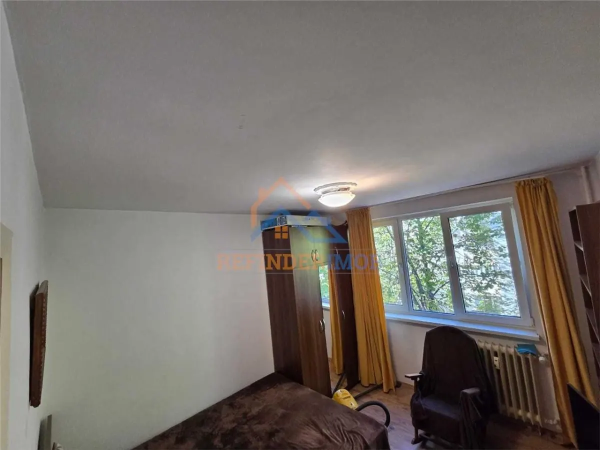Oferta apartament 2 camere  zona Drumul Taberei  - Tramvai 41, bloc 1976 etaj 2 din 4 - foto 1