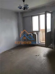 Apartament de vanzare cu 3 camere, zona Mihai Bravu - Bucuresti