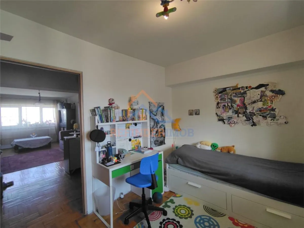 Apartament de 4 camere, zona Basarabia - foto 25