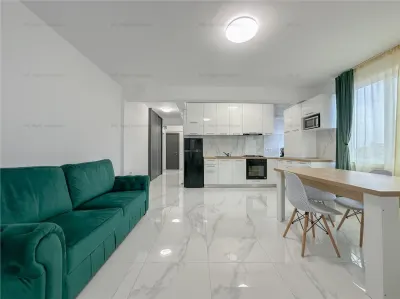 Apartament 3 camere central cu parcare si priveliste - foto 2