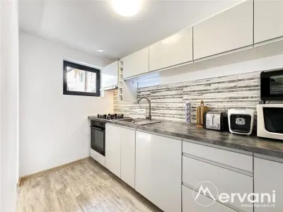 Vila de vanzare cu 6 camere in Sinaia - foto 7