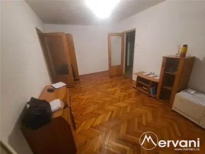 Apartament cu 2 camere de vanzare - Zona Schelelor - foto 2
