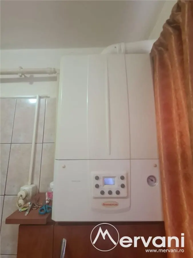 Apartament cu 2 camere de vanzare -Zona Cuza - foto 11
