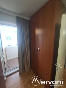 Apartament cu 2 camere de vanzare -Zona Cuza - foto 4