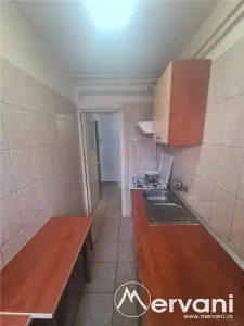 Apartament cu 2 camere de vanzare -Zona Cuza - foto 7