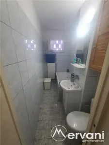 Apartament cu 2 camere de vanzare -Zona Cuza - foto 8