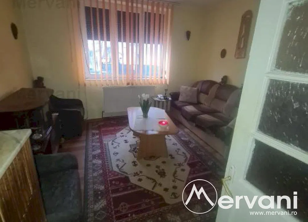 Apartament cu 3 camere de vanzare in Campina - foto 9
