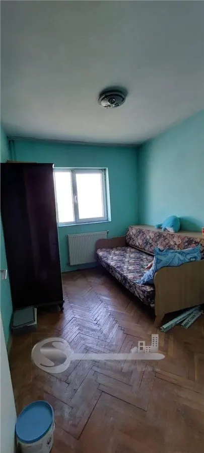 BAZA 3 APARTAMENT 4 CAMERE ETAJ INTERMEDIAR - foto 4