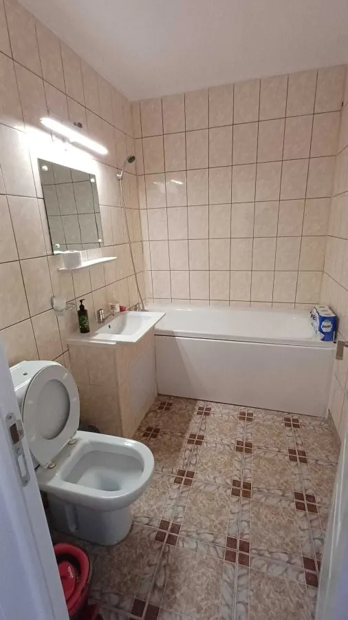 Apartament spatios cu 3 camere - Centru, Targu Cucu - foto 6