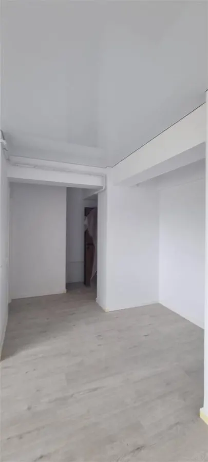 Apartament 2camere Bucium + curte 35mp - foto 3