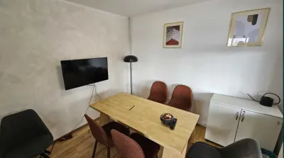 Casă de închiriat - 750 euro - foto 2