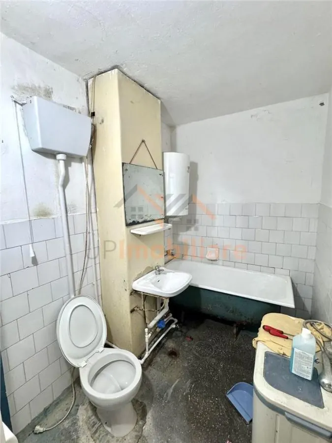 APARTAMENT CU 4 CAMERE,VOIVOZI - foto 4