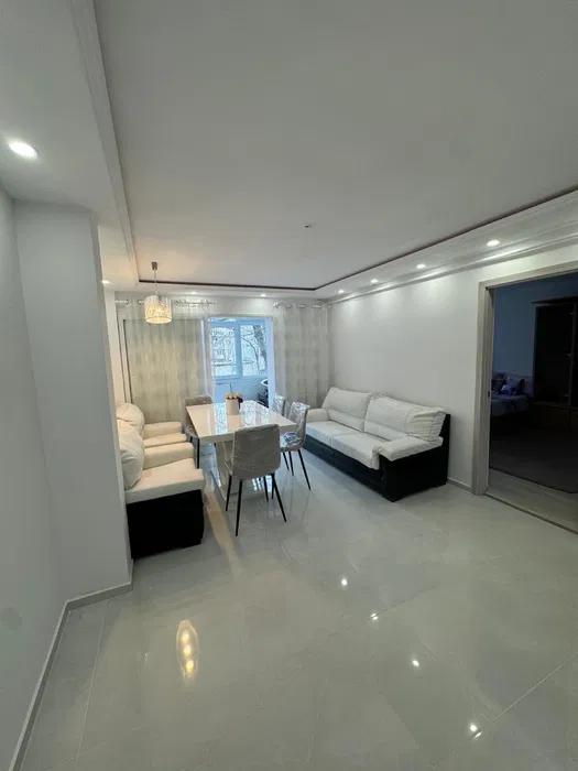 Apartament 3 Camere Nicolina - 700 euro - foto 3