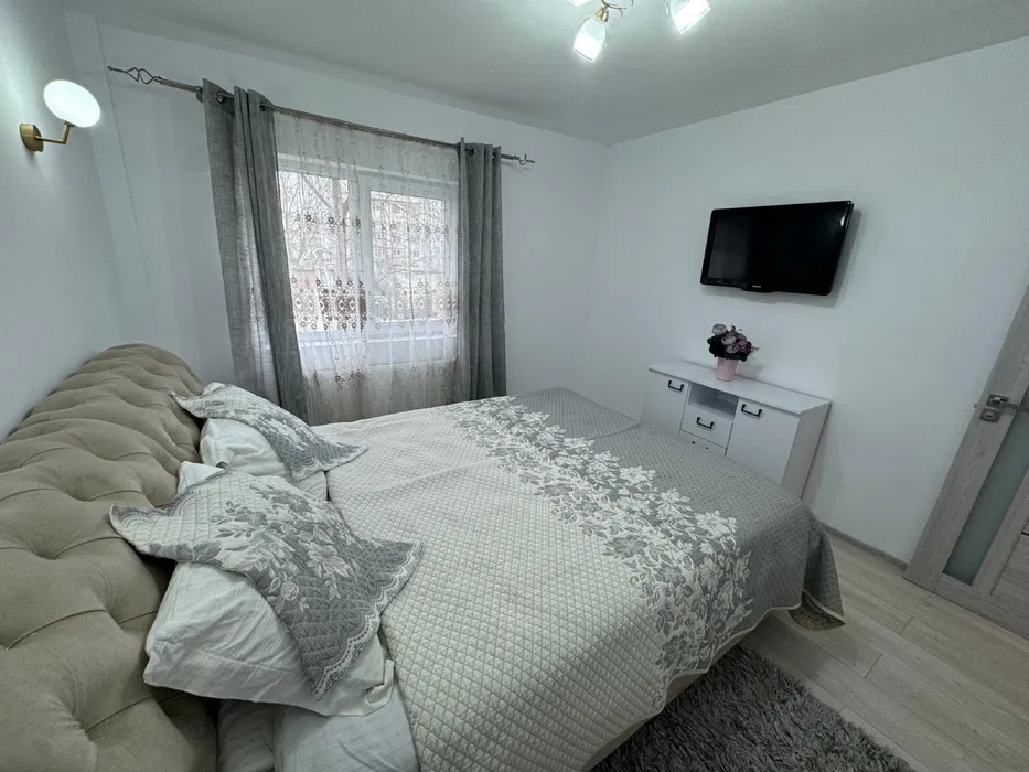 Apartament 3 Camere Nicolina - 700 euro - foto 7