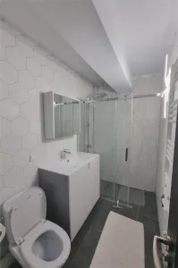 Apartament cu 4 camere - etaj 2/3 - Rediu - Casablanca - foto 10