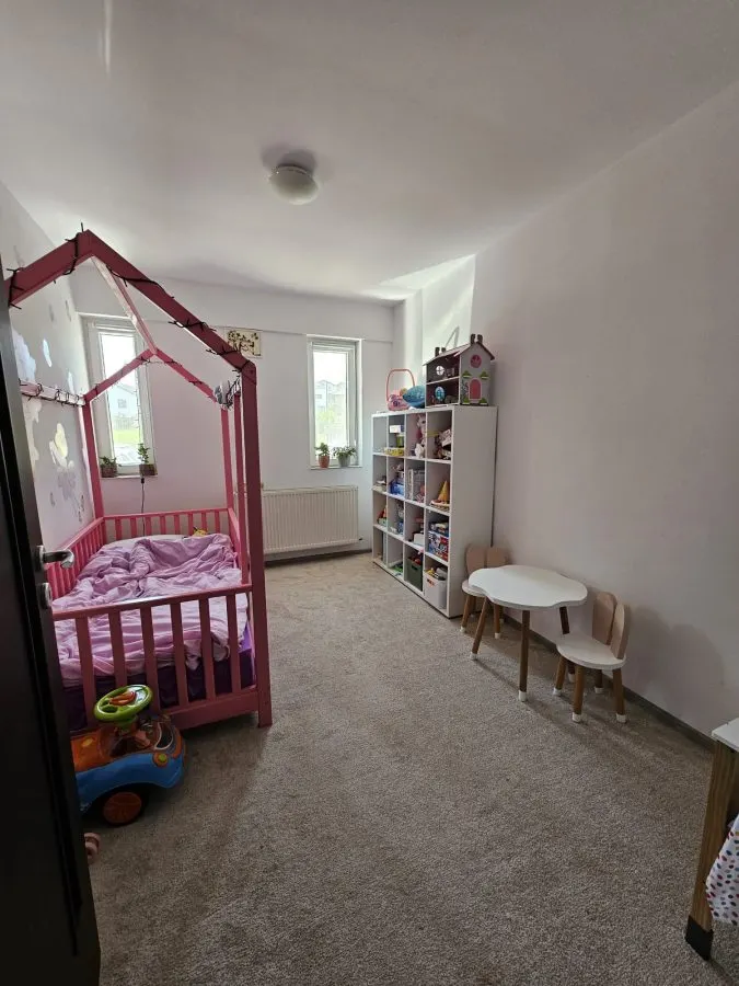 Bucium apartament 3 camere decomandat 145.000 euro - foto 3