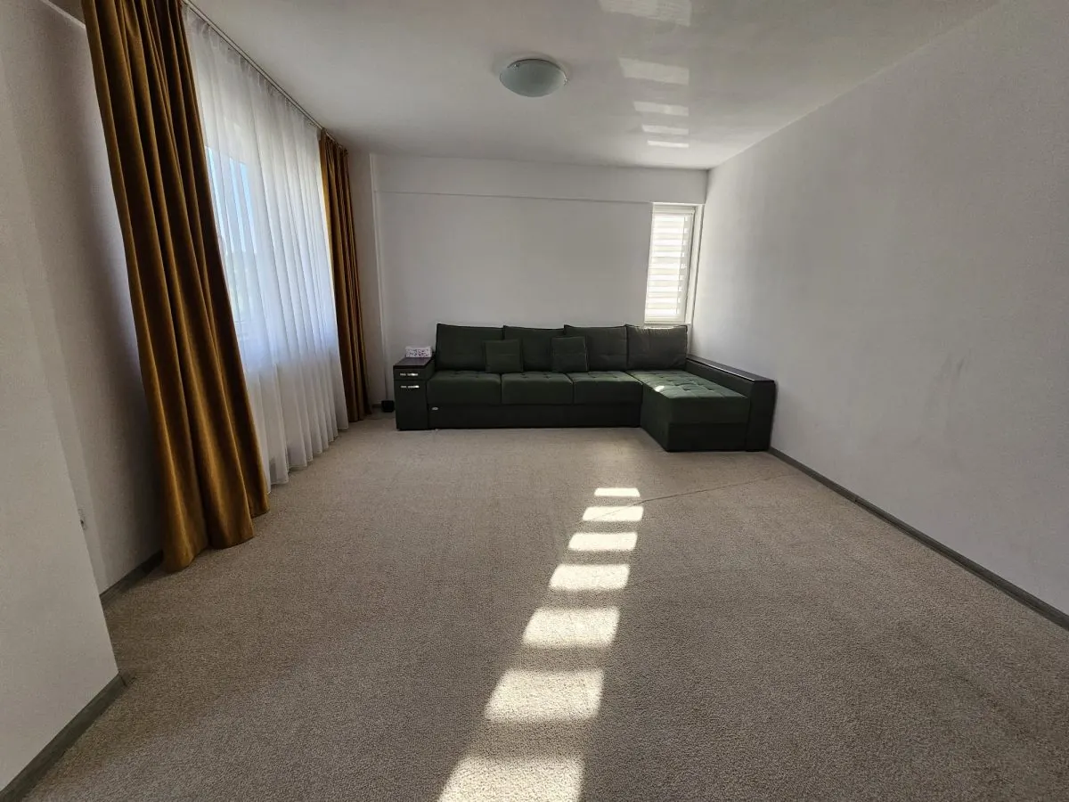 Bucium apartament 3 camere decomandat 145.000 euro - foto 7