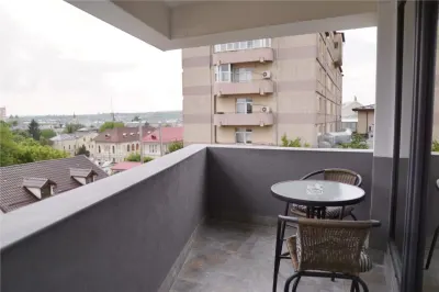 2 CAM PIATA UNIRII, TEATRU, PALAS, UMF, ULTRACENTRAL - foto 4